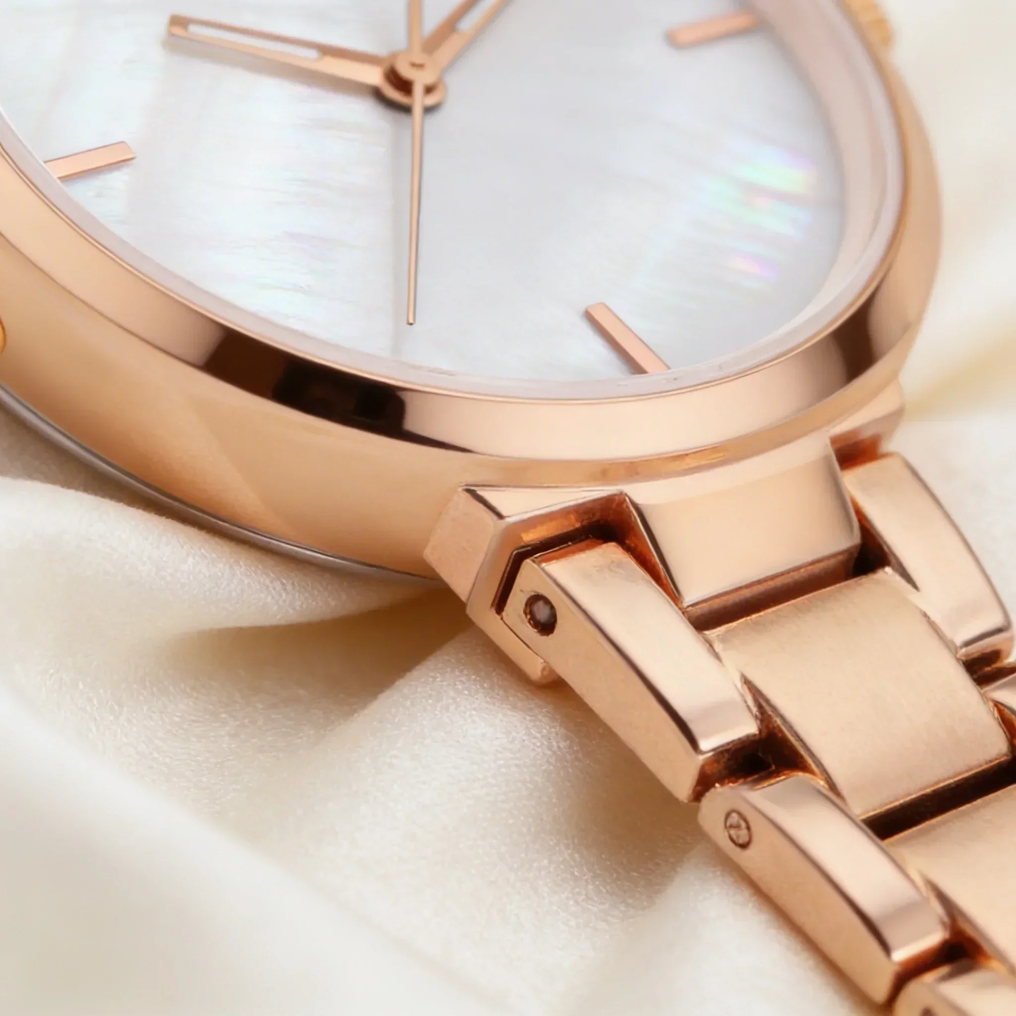 Canon Quartz Mother of Pearl Watch For Her - Pearl White - Image 5